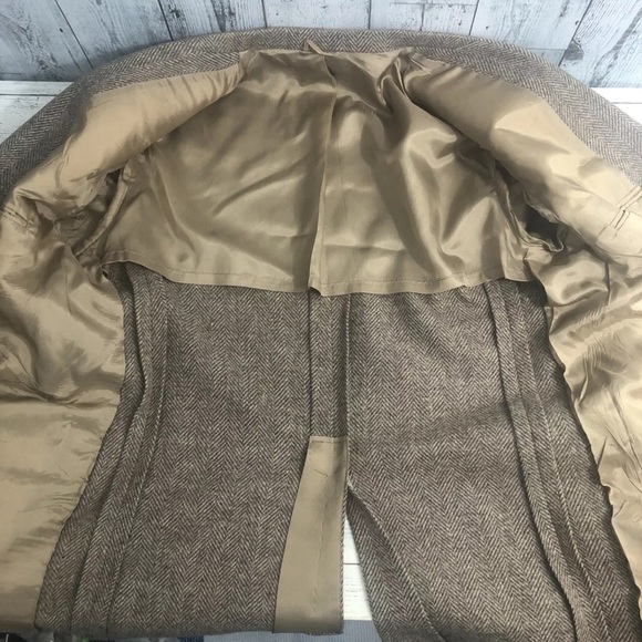 The Wool Collection Herringbone Mens Blazer - Picture 4 of 9